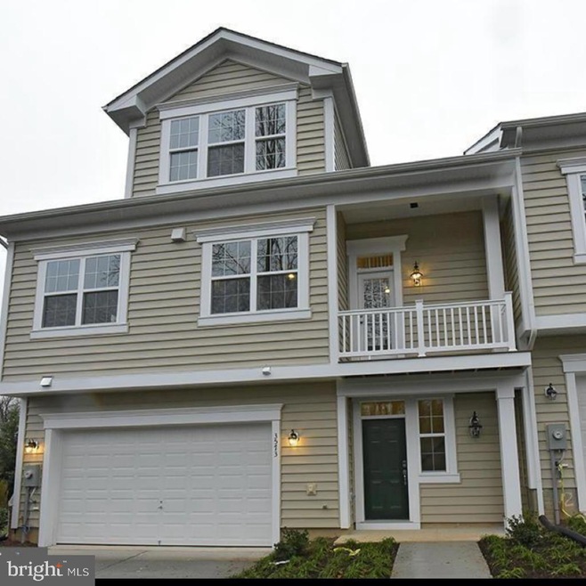 3574 Huntley Manor Ln, Alexandria, VA 22306 - photo 1