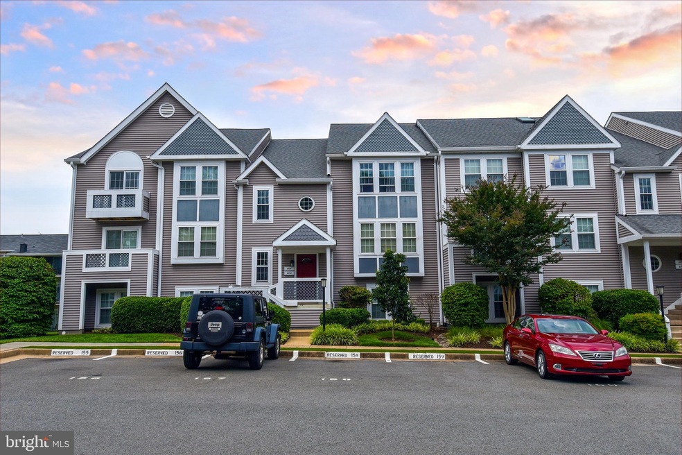 4056 Grays Pointe Ct unit 4056C, Fairfax, VA 22033 - photo 1