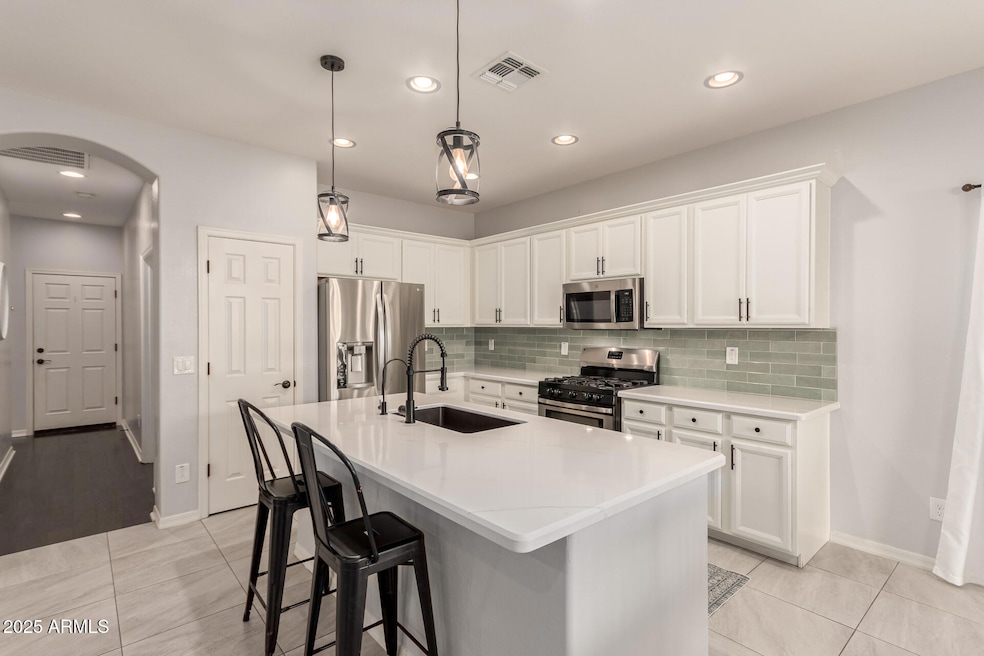 1562 W Alder Rd, San Tan Valley, AZ 85140 - photo 1