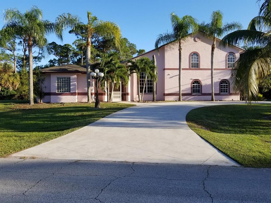 177 Hawthorne Circle
