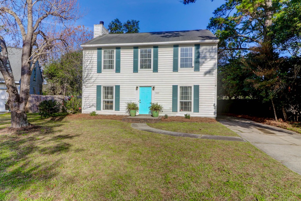 1423 Oaklanding Road