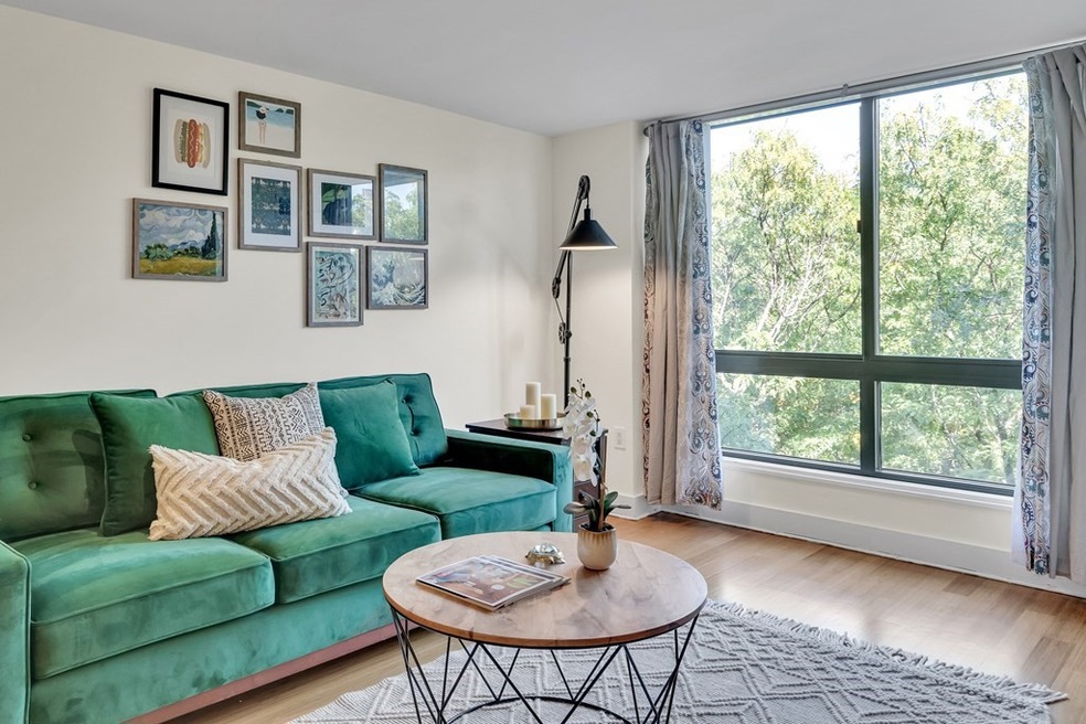 Parris Landing unit 3508, Charlestown, MA 02129 - photo 1