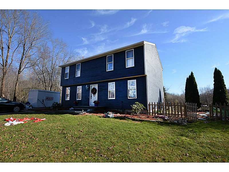 129 Dawn Marie Ct, North Kingstown, RI 02852 - photo 1