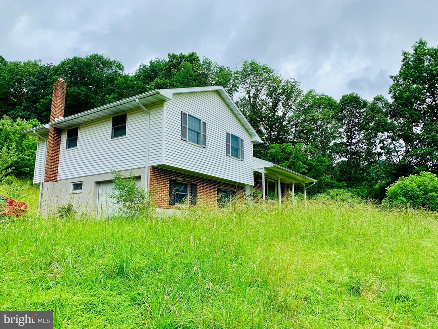 10 Straub Ln, Boyertown, PA 19512 - photo 1