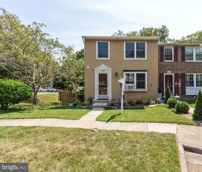 8168 Willowdale Ct, Springfield, VA 22153 - photo 1