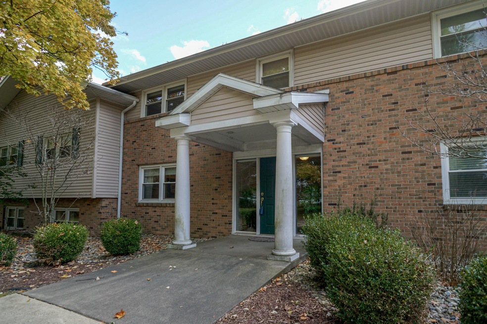 1304 Maycroft Rd, Lansing, MI 48917 - photo 1