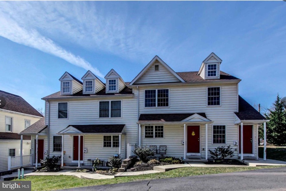 27 Green St unit 2, Souderton, PA 18964 - photo 1