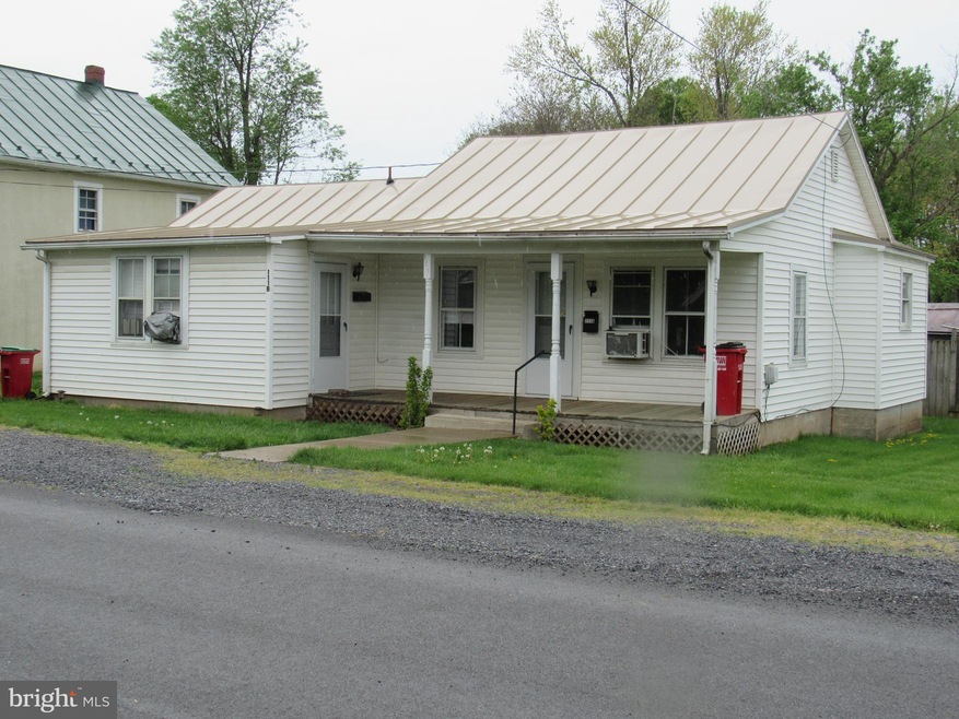 111 B N George, Ranson, WV 25438 - photo 1