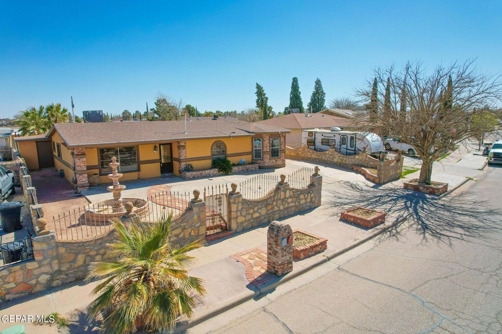 1606 Catham Cir, Horizon City, TX 79928 - photo 1