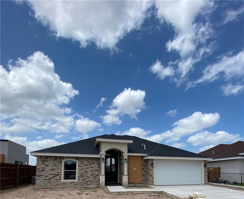 228 Spanish Oak Dr, Alamo, TX 78516 - photo 1