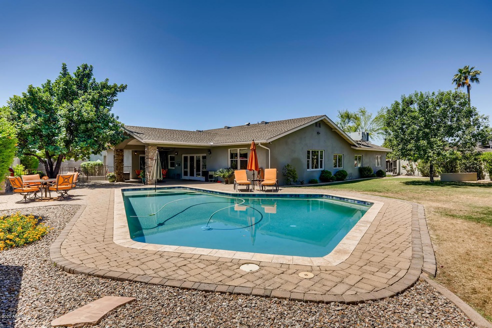 5313 N 43rd St Phoenix AZ-large-030-029-