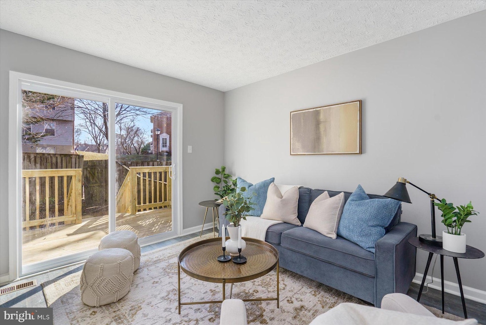 6430 Ducketts Ln, Elkridge, MD 21075 - photo 1