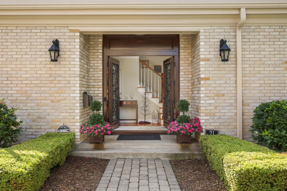 21 Avon St S unit 21, Saint Paul, MN 55105 - photo 1