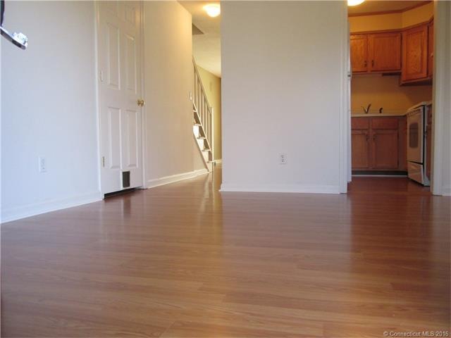 21 Far View Common unit 21, Southbury, CT 06488 - photo 1