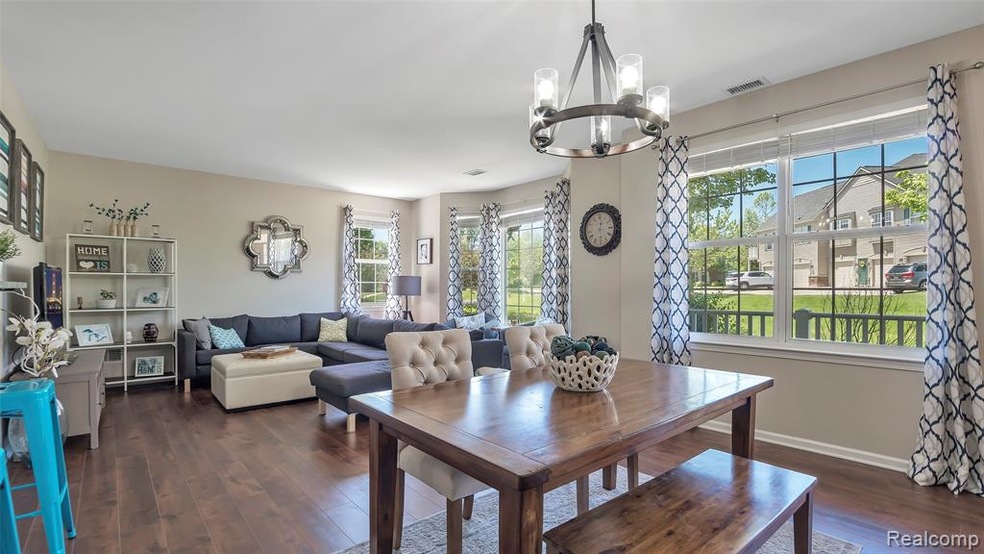 STUNNING GROUND LEVEL CONDO