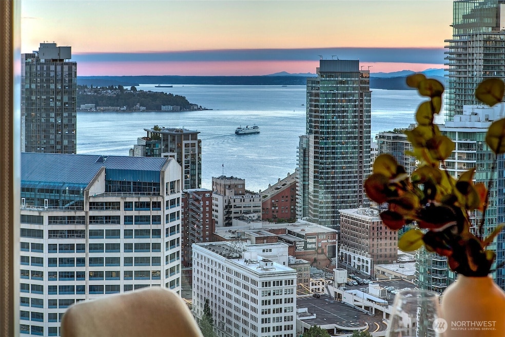 Olive 8 Condos unit 3710, Seattle, WA 98101 - photo 1