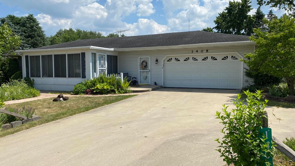 1408 Apple Lane