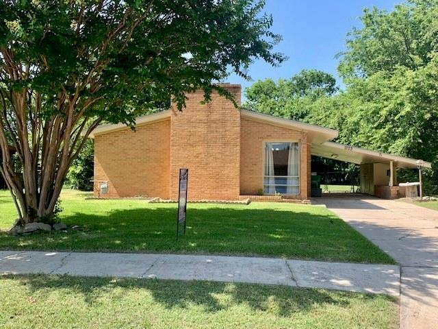 1703 Merrywood Way, Gainesville, TX 76240 - photo 1