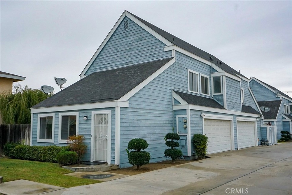 9502 1 2 Cedar St, Bellflower, CA 90706 - photo 1