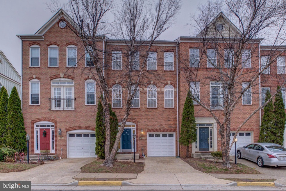 13588 Big Boulder Rd, Herndon, VA 20171 - photo 1