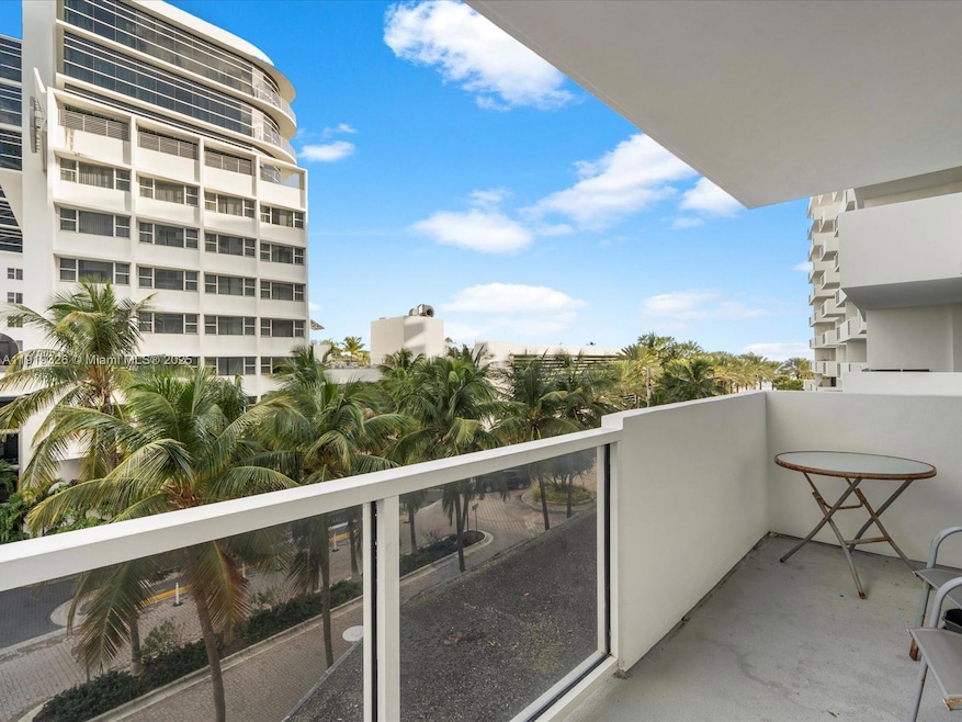 The Decoplage unit 423, Miami Beach, FL 33139 - photo 1