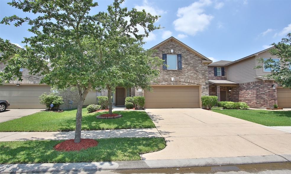 9111 Fuqua Breeze Dr, Houston, TX 77075 - photo 1