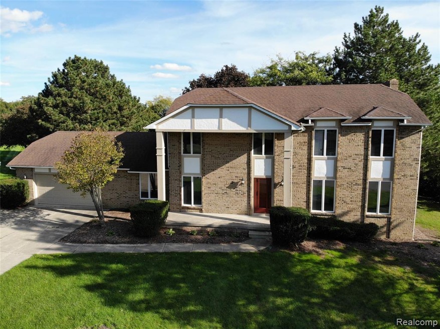 6237 Covered Wagons Trail, Flint, MI 48532 - photo 1