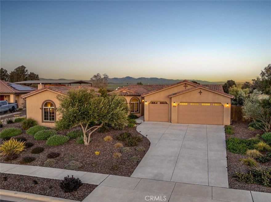 Sold $1,210,000 • Co-Listing Agent