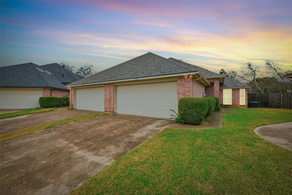 11914 Rhulen Ct, Aledo, TX 76008 - photo 1