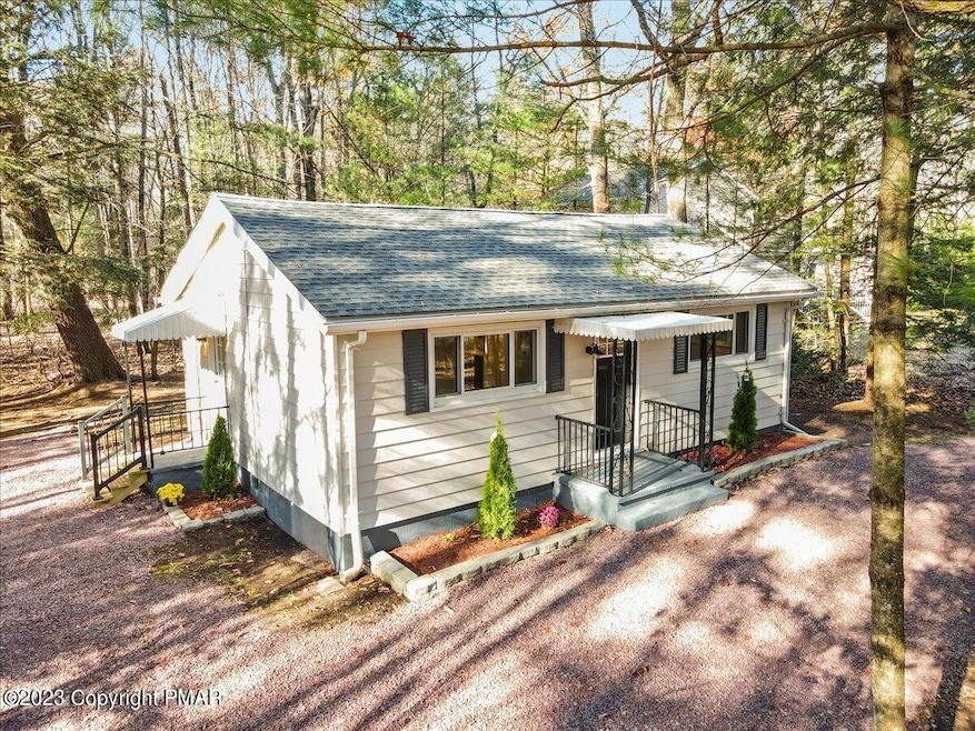 125 Crabapple Ln, Kunkletown, PA 18058 - photo 1