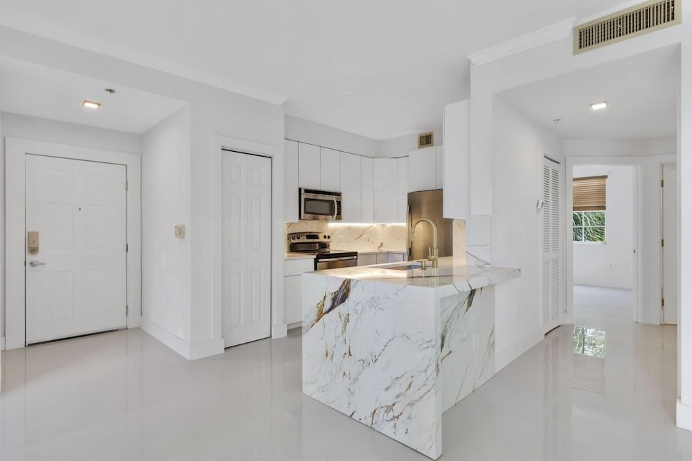 Flagler Pointe unit 206, West Palm Beach, FL 33407 - photo 1