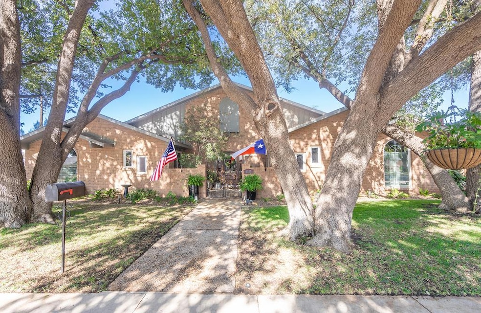 4215 Springbrook Dr, Odessa, TX 79762 - photo 1