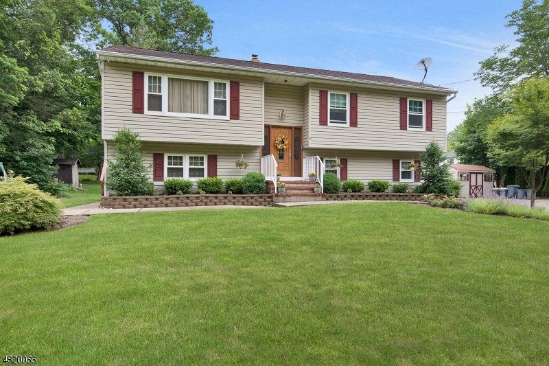 11 Avon St, Stanhope, NJ 07874 - photo 1