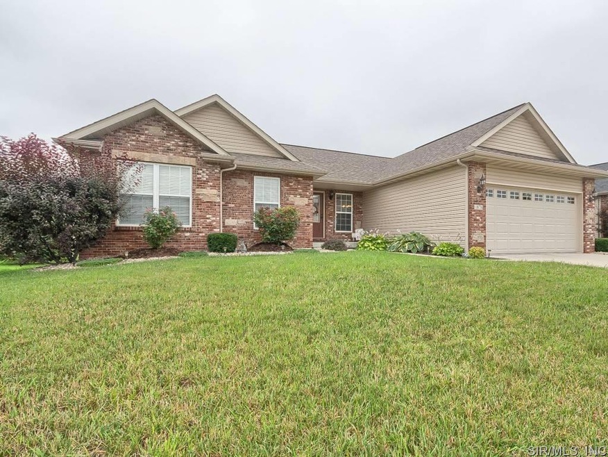 1876 Wellington Ln, Maryville, IL 62062 - photo 1