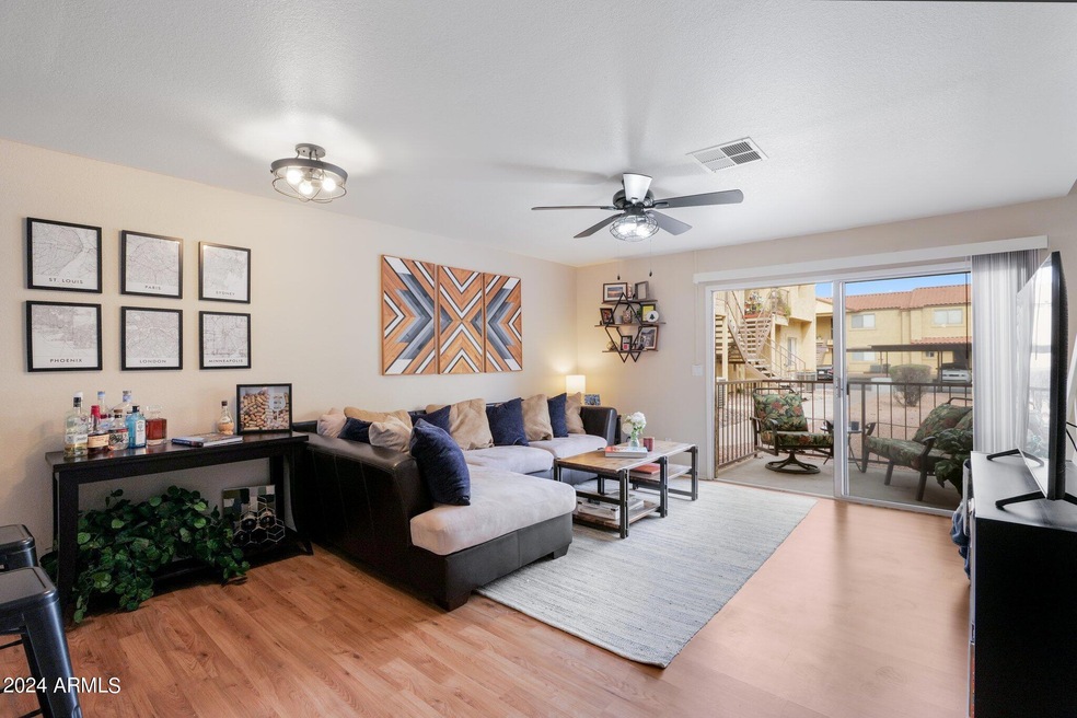 653 W Guadalupe Rd unit 1022, Mesa, AZ 85210 - photo 1