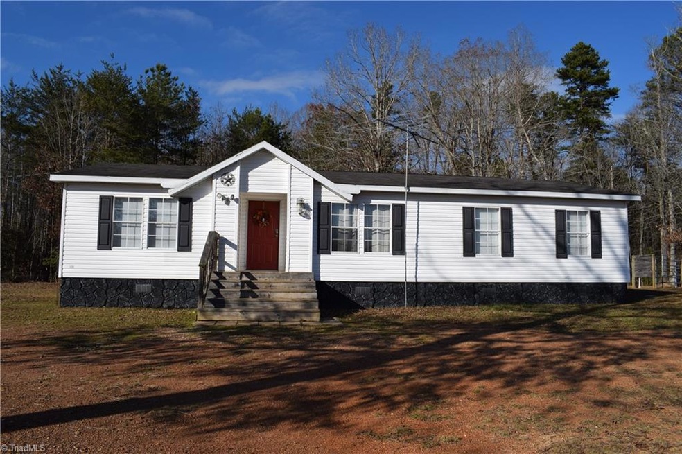 806 Coggins Mine Rd, Troy, NC 27371 - photo 1