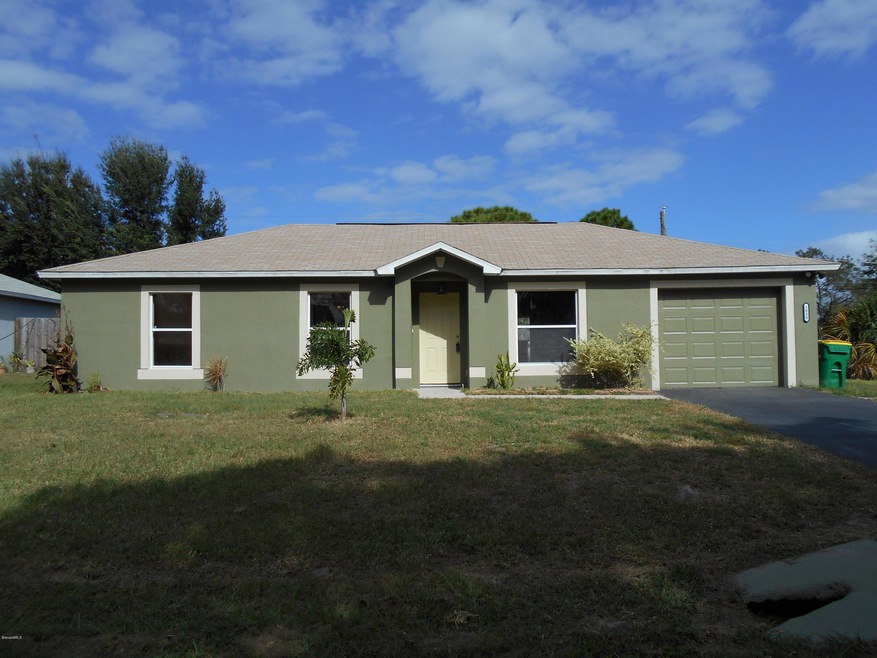 1030 Galleon St 044