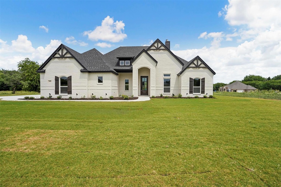 Front of Home Facing Apprx. West