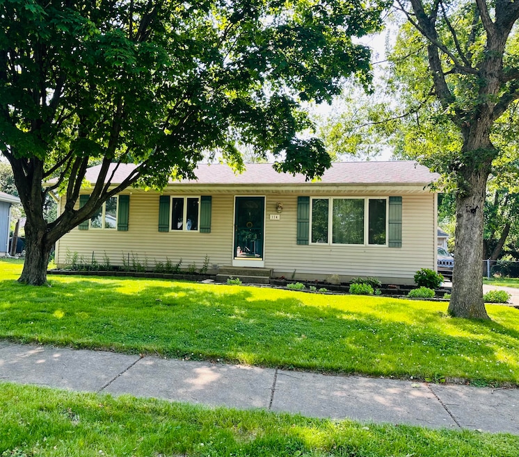 114 Beech Ct, Hebron, IN 46341 - photo 1