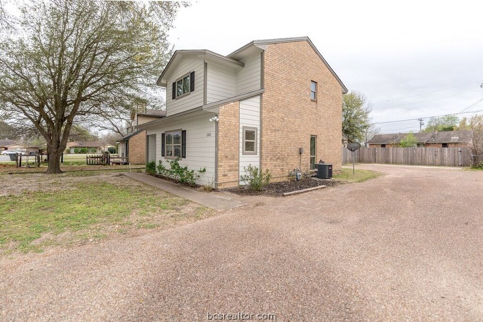 2310 Auburn Ct, College Station, TX 77840 - photo 1