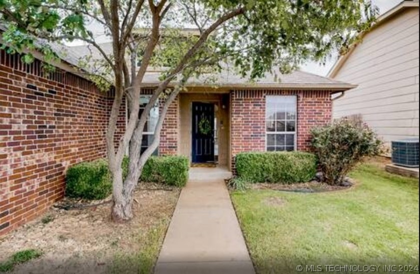 4405 N 34th St, Broken Arrow, OK 74014 - photo 1