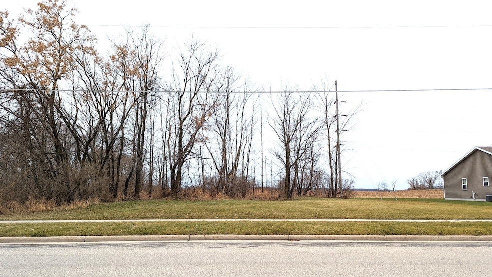 315 S Glenview Ave, Brillion, WI 54110 - photo 1