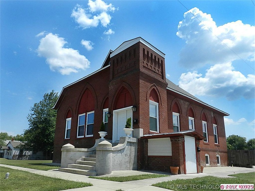 Completely unique home; a converted historic Skiat
