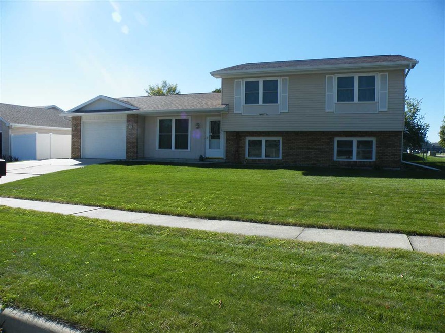 1308 Fleur Dr, Waterloo, IA 50701 - photo 1