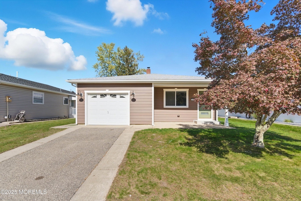 295 Port Royal Dr, Toms River, NJ 08757 - photo 1