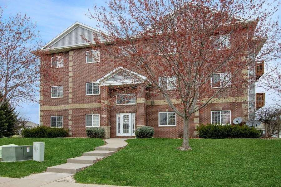 2300 Westlake Rd unit 204A, North Liberty, IA 52317 - photo 1