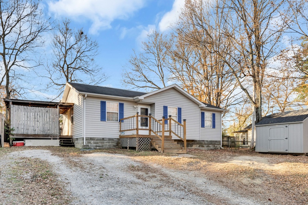 706 Madison St, Manchester, TN 37355 - photo 1