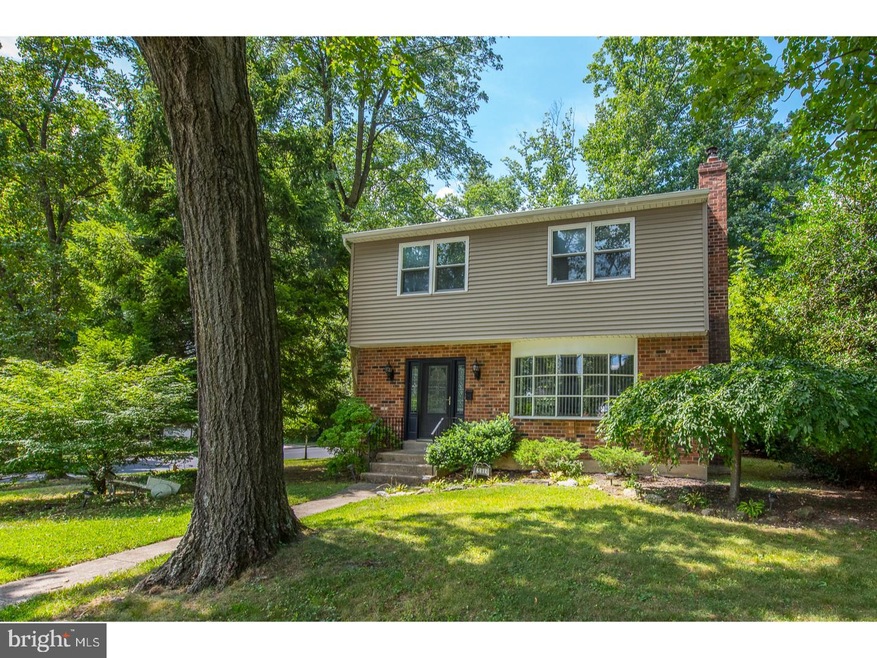 2305 Franklin Ave, Secane, PA 19018 - photo 1