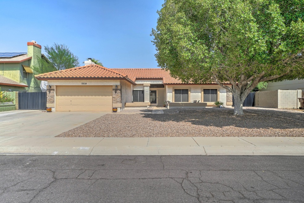 7834 W Bloomfield Rd-1
