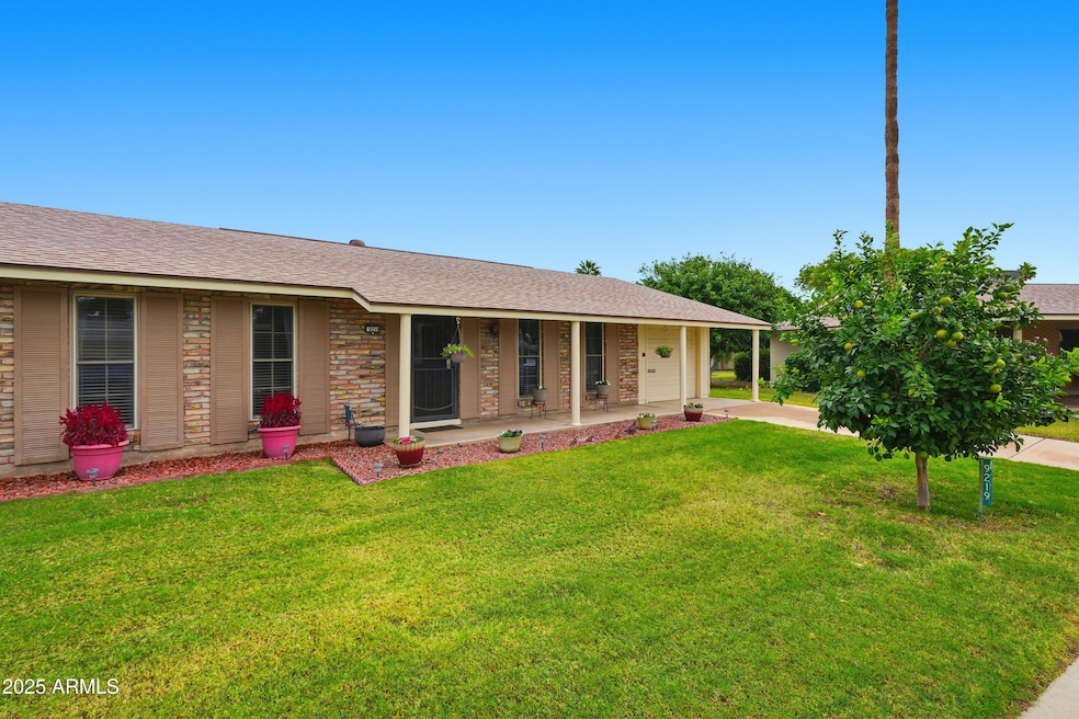 9219 N 107th Dr unit 13, Sun City, AZ 85351 - photo 1